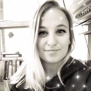 Meet your Posher, Brielle